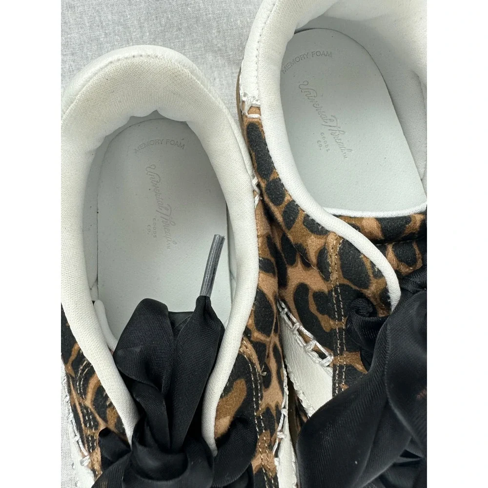 Universal Thread‎ Leopard Print Ribbon Lace Sneakers Brown White Womens 6.5